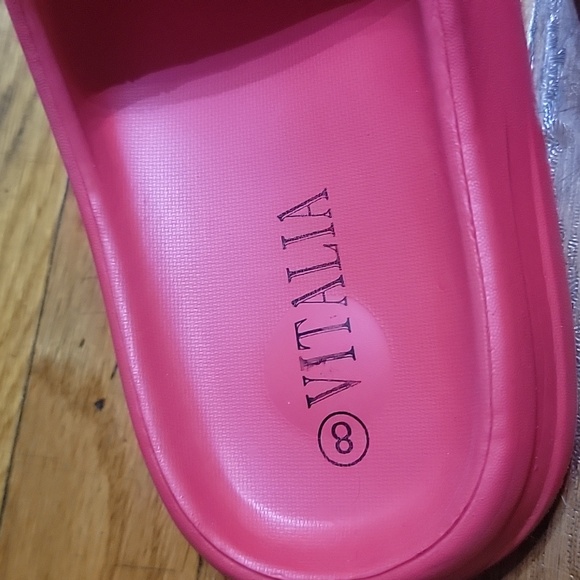 Vitality sandal 👡 color 😍 Red  size 8 - Picture 4 of 10